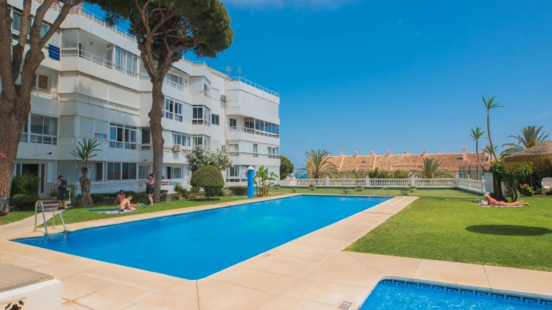Estudio Bonitas Vistas Al Mar Benalmádena Apartamento