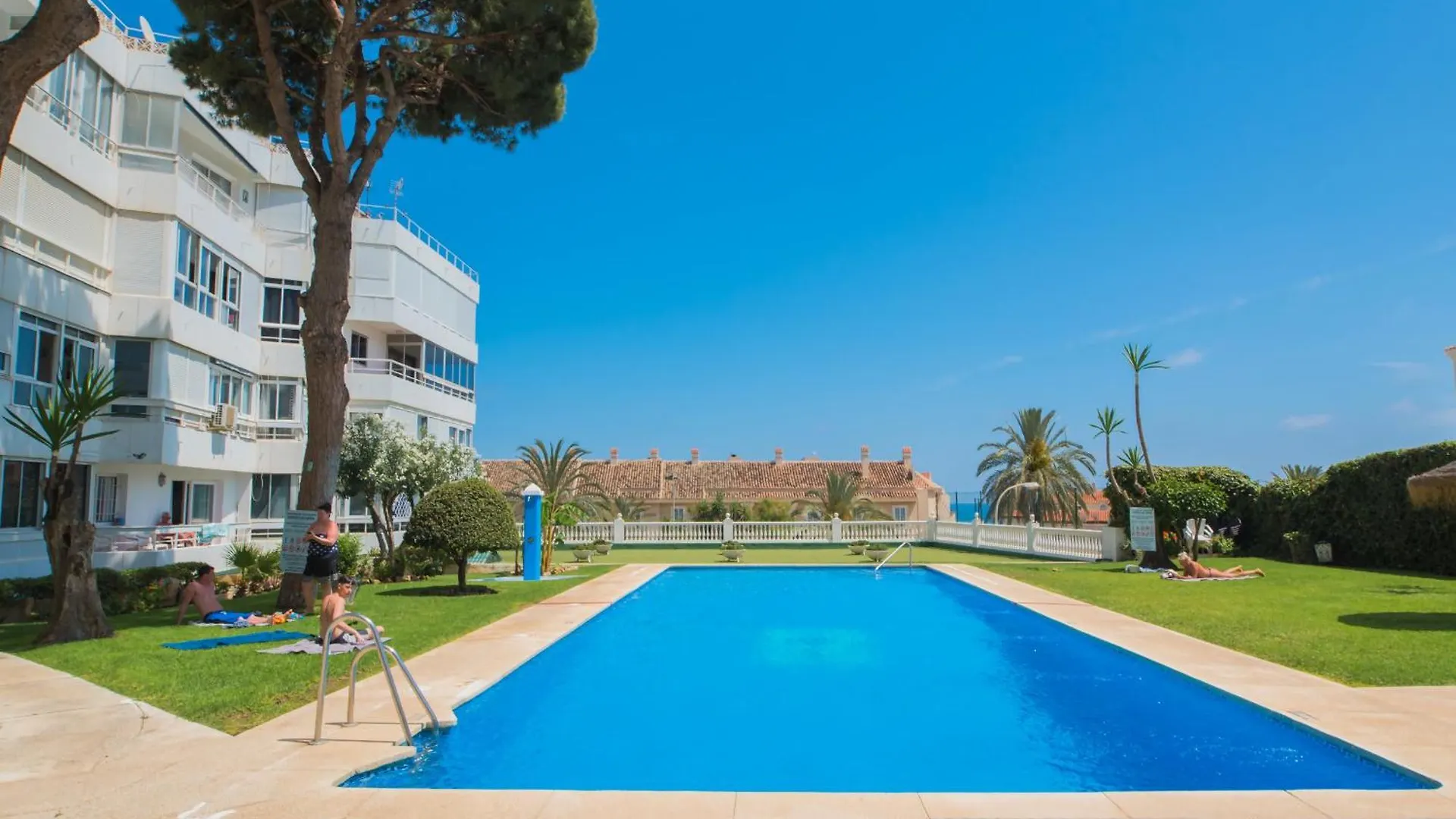 Apartamento Estudio Bonitas Vistas Al Mar Benalmádena Espanha